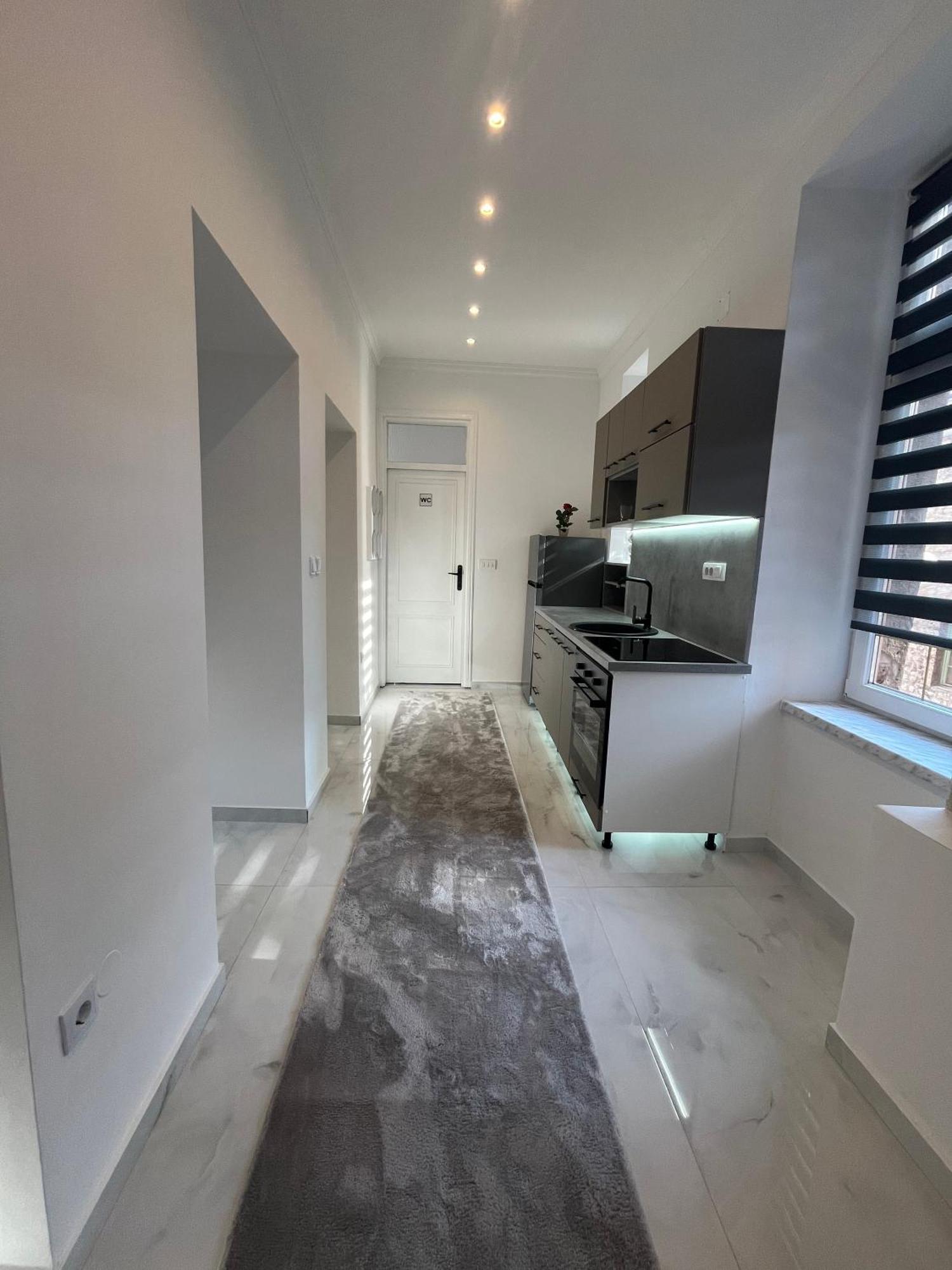 Sarajevo Luxury Apartment - 50 M From Old Sarajevo Clock Tower Zewnętrze zdjęcie