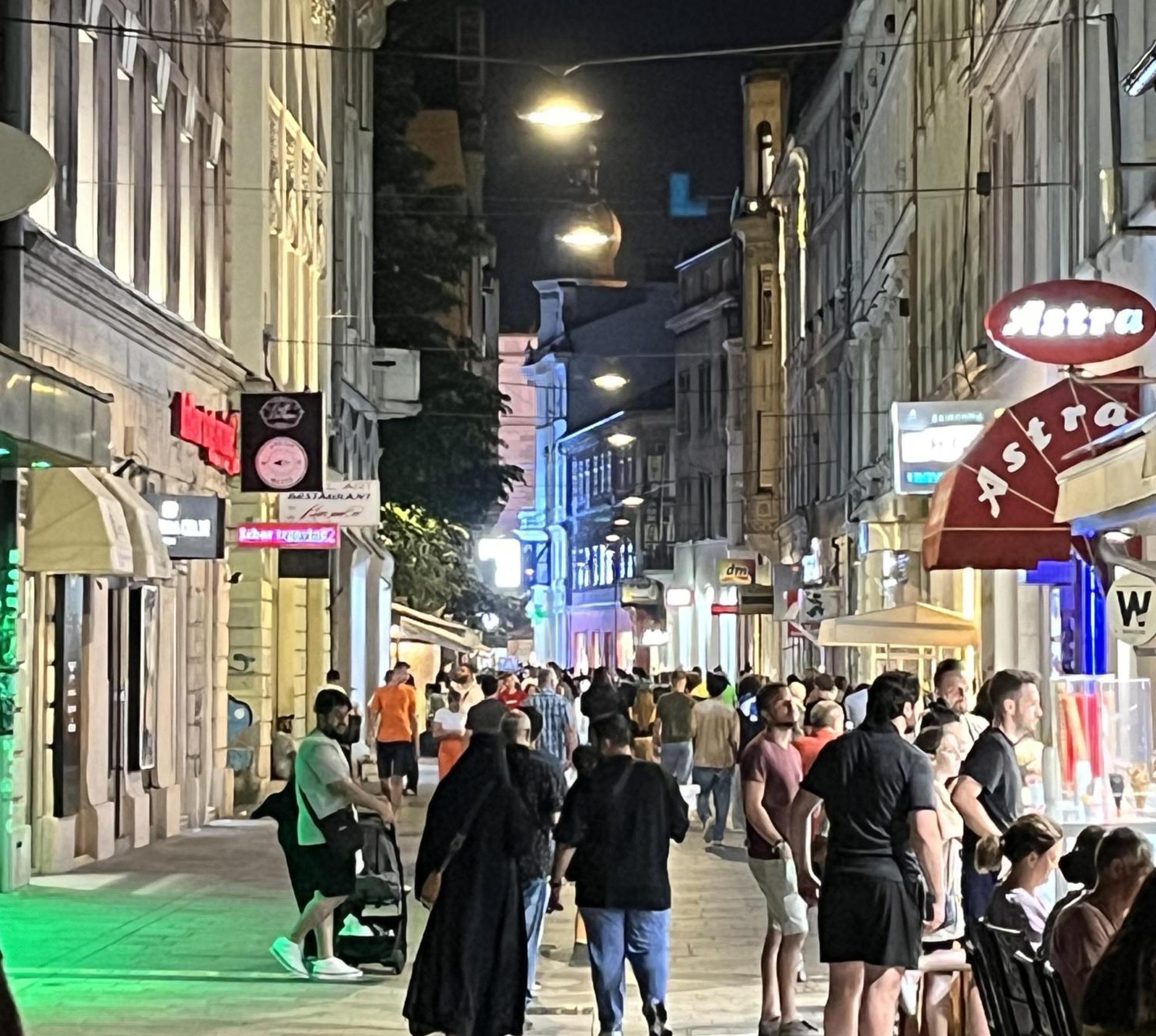 Sarajevo Luxury Apartment - 50 M From Old Sarajevo Clock Tower Zewnętrze zdjęcie